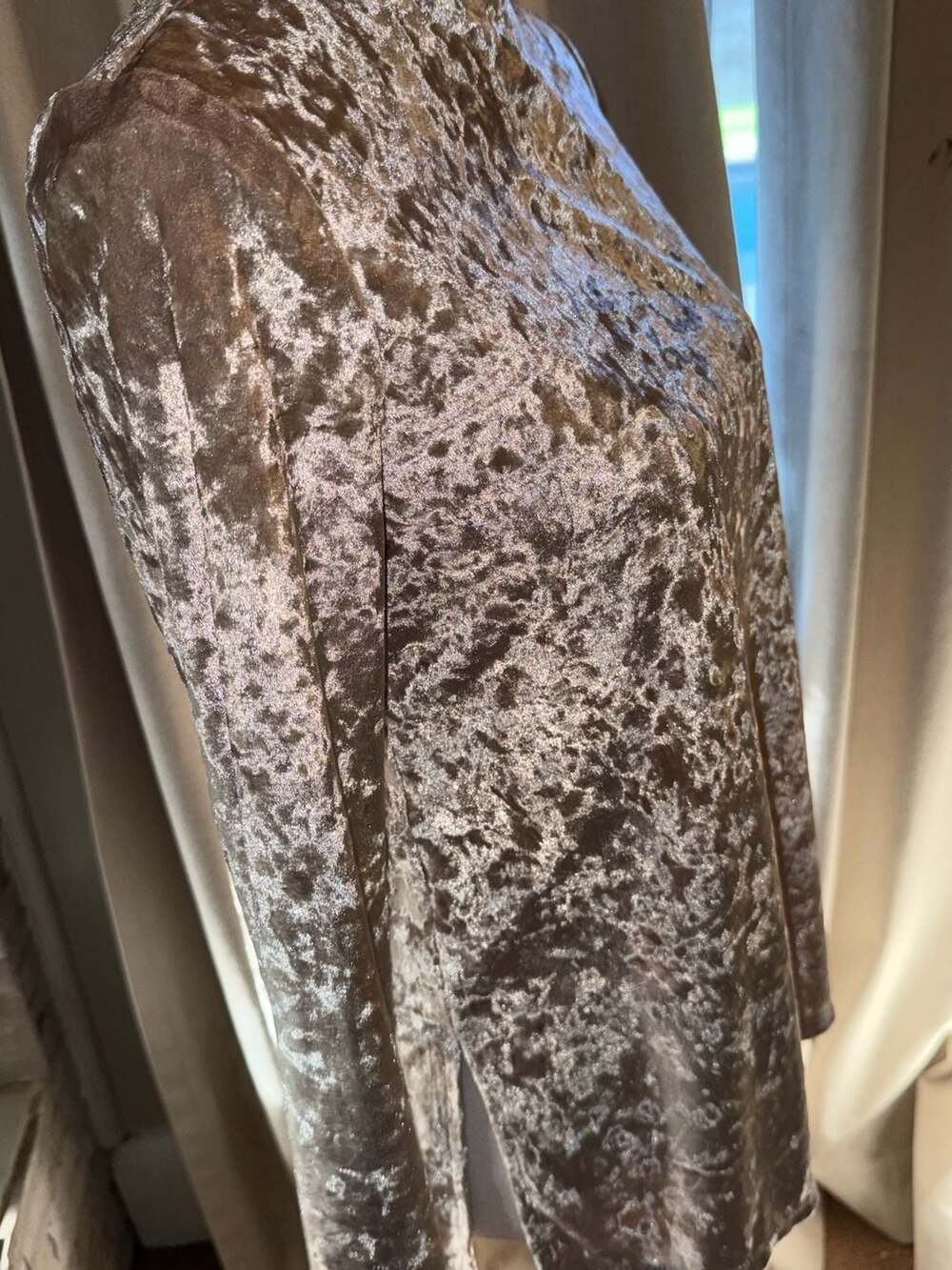 Slinky Brand Crushed Velvet Turtleneck Size S Taupe - Picture 2 of 4